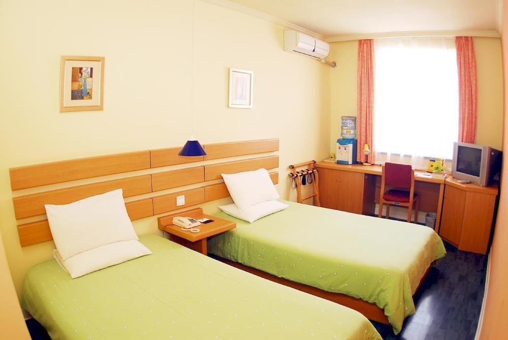 Home Inn Guangzhou Guangdong University Of Foreign Studies Baiyun Avenue Exterior photo