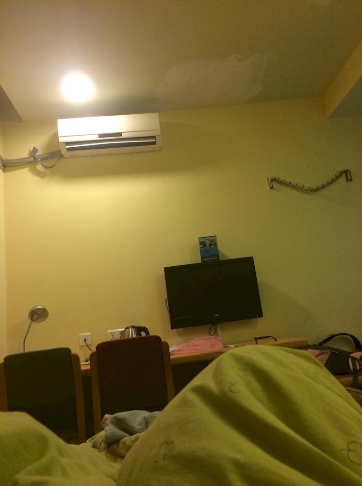 Home Inn Guangzhou Guangdong University Of Foreign Studies Baiyun Avenue Exterior photo