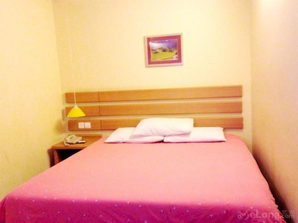 Home Inn Guangzhou Guangdong University Of Foreign Studies Baiyun Avenue Exterior photo