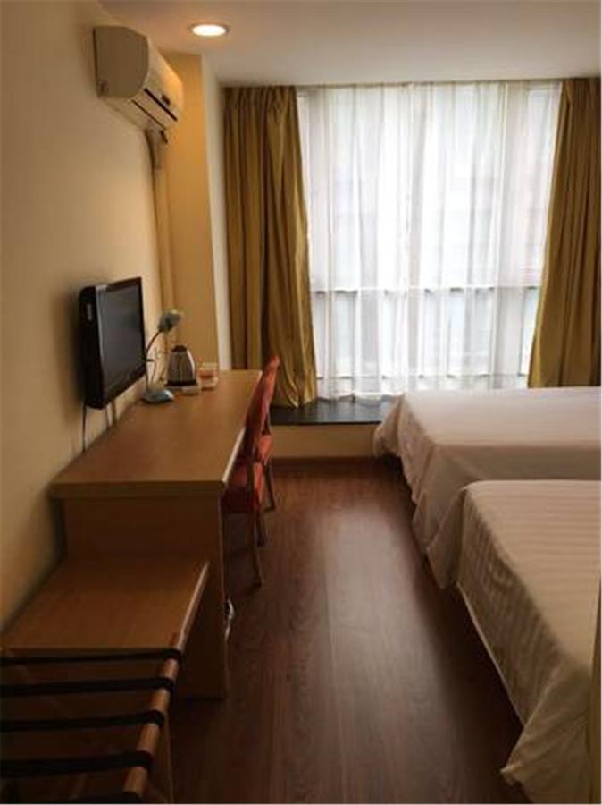 Home Inn Guangzhou Guangdong University Of Foreign Studies Baiyun Avenue Exterior photo